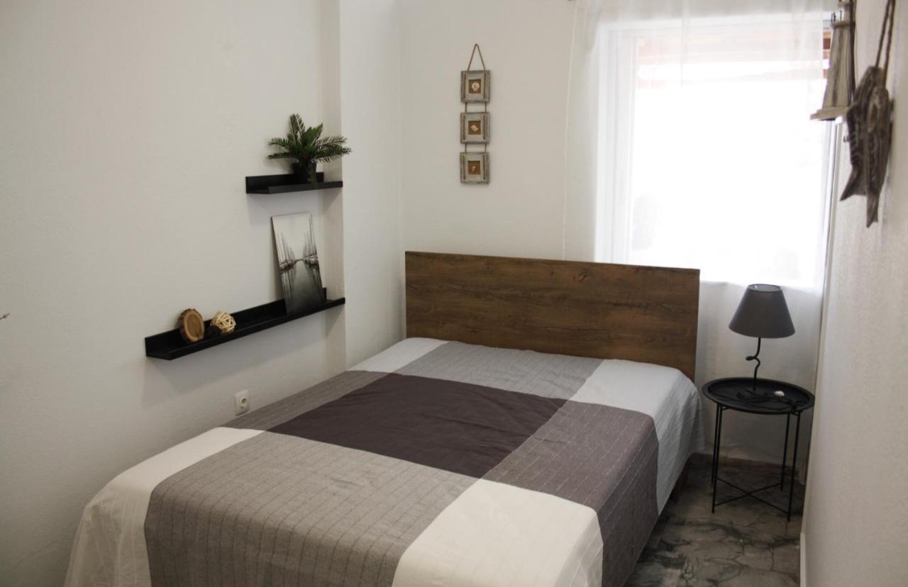Beachfront Garden Apartment- Atlas Complex Loutraki  Exterior photo